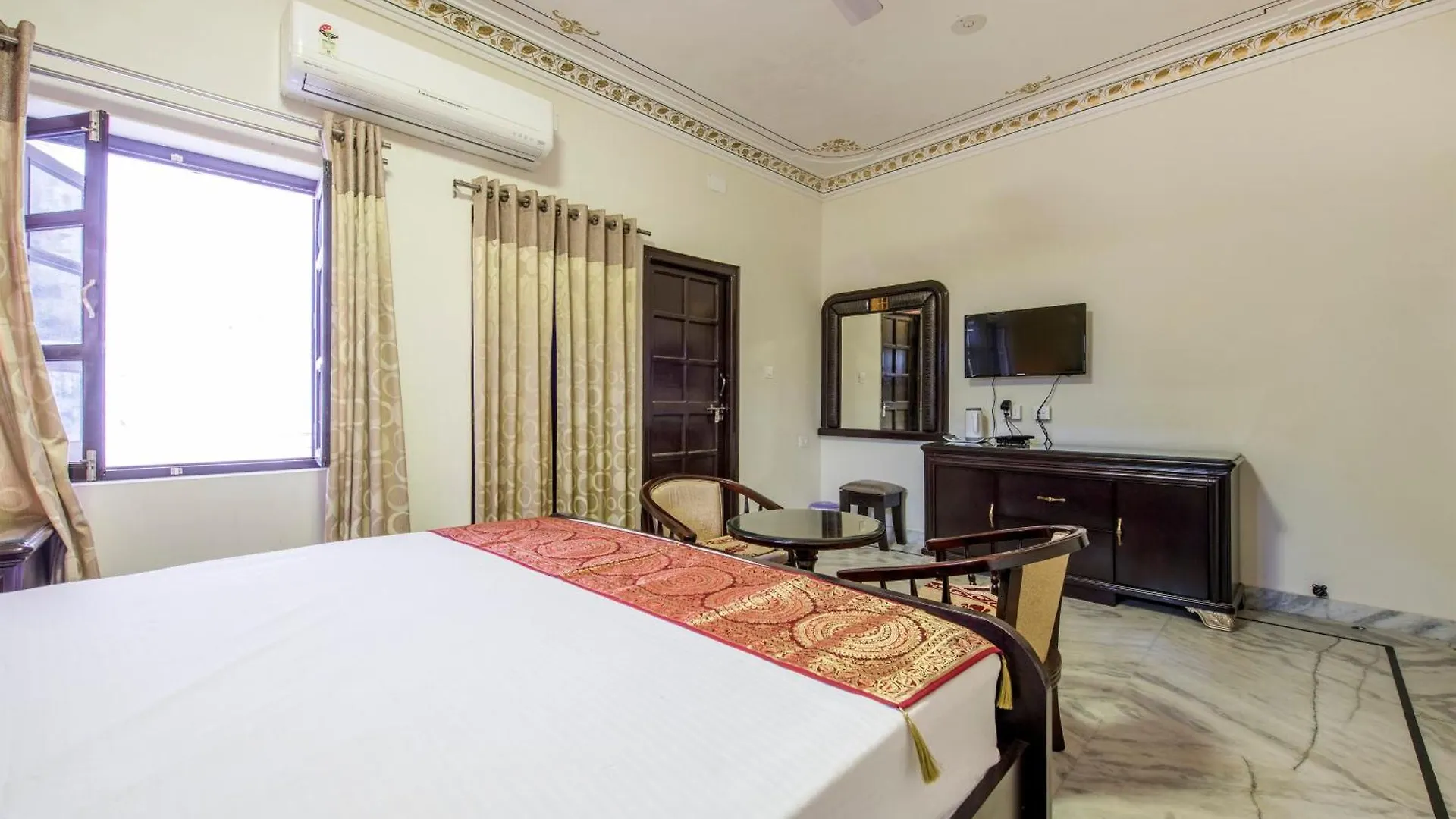 Braj Villa Udaipur Hostel
